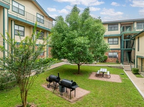 Cannon South in Austin, TX - Foto de edificio - Building Photo