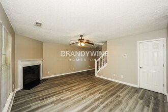 3596 Brookstone Way in Union City, GA - Building Photo - Building Photo