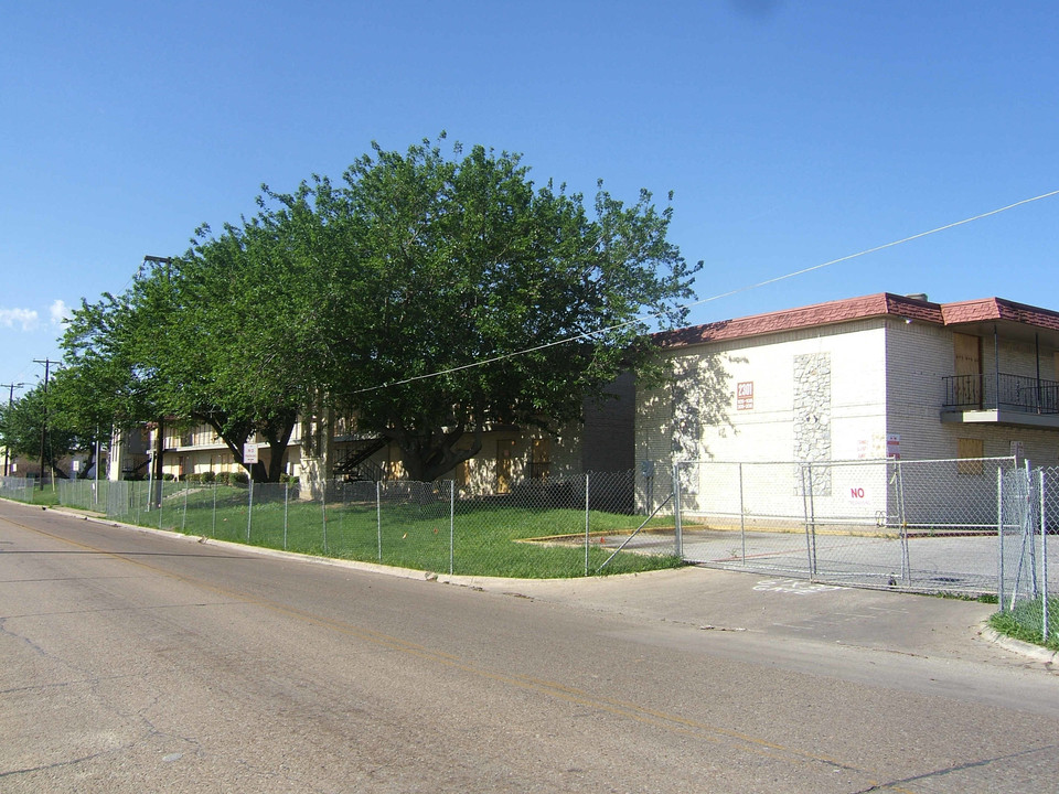 Sunrise Vista in Grand Prairie, TX - Building Photo