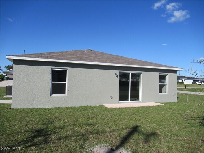 22 NW 7th Terrace in Cape Coral, FL - Building Photo - Building Photo