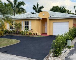 12090 SW 250th Terrace in Homestead, FL - Building Photo