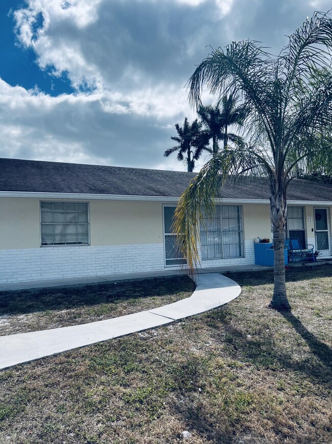 property at 4409 SE Hamilton Ln