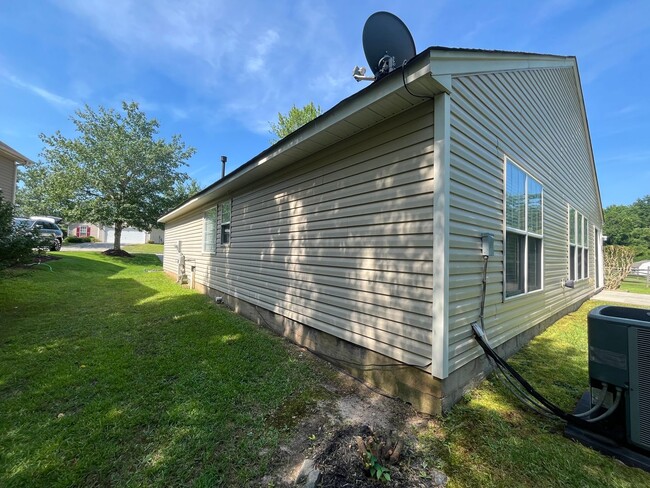 8293 Chatsworth Dr in Indian Land, SC - Foto de edificio - Building Photo