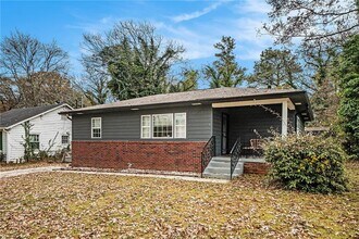 2708 Oldknow Dr NW in Atlanta, GA - Building Photo - Building Photo