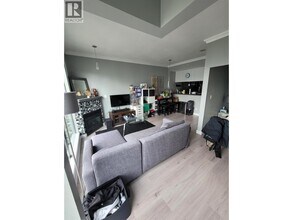 928 Richards St in Vancouver, BC - Building Photo - Building Photo
