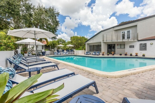 Rosemont Siena Cove