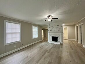 2010 Simmons St in Gastonia, NC - Building Photo - Building Photo