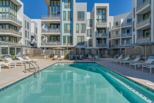 SALT in Tempe, AZ - Building Photo