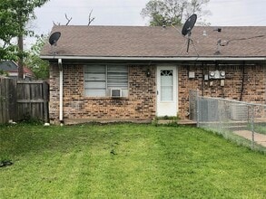 103 S Burdette Ave in Sherman, TX - Foto de edificio - Building Photo