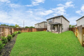 1418 Revolution Way in Missouri City, TX - Building Photo - Building Photo