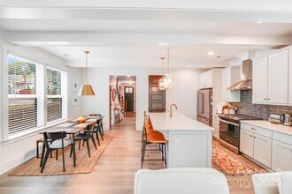 1613 N McDowell St in Charlotte, NC - Building Photo - Building Photo