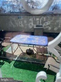 5023 Wayne Ave photo'