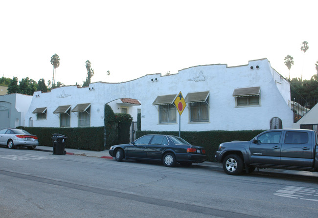 1414-1420 Micheltorena St in Los Angeles, CA - Building Photo - Building Photo