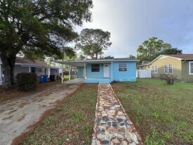 3734 27th Ave S in St. Petersburg, FL - Building Photo