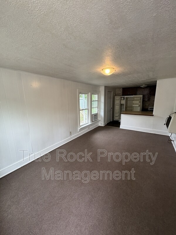 315 S Stonewall Ave in Ada, OK - Building Photo - Building Photo