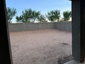 9561 W Agora Ln in Tolleson, AZ - Building Photo - Building Photo