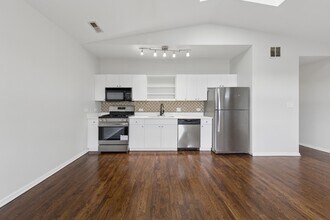 519 S Maplewood Ave in Chicago, IL - Building Photo - Building Photo