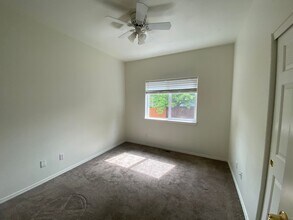 380 SE Soft Tail Loop in Bend, OR - Building Photo - Building Photo