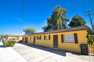 829 N H St in Lake Worth, FL - Building Photo - Building Photo