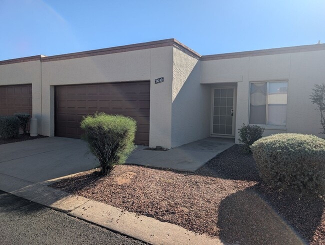 7610 E Helen St in Tucson, AZ - Building Photo - Building Photo
