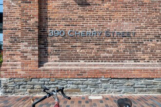 390 Cherry St in Toronto, ON - Building Photo - Building Photo