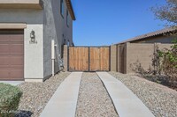 17544 W Desert Bloom St in Goodyear, AZ - Foto de edificio - Building Photo