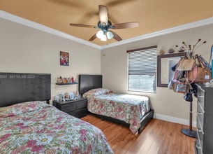 12217 SW 203rd Ter in Miami, FL - Foto de edificio - Building Photo