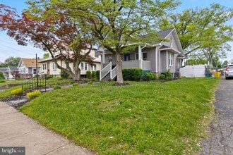 1762 Exton Ave in Trenton, NJ - Building Photo - Building Photo