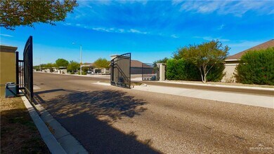 24 Carlisle Ave in Edinburg, TX - Building Photo - Building Photo