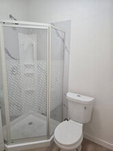 2529 W Glenhaven Ave in Anaheim, CA - Building Photo - Building Photo