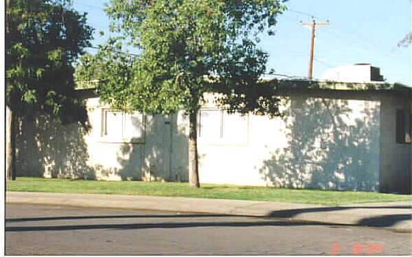 7002-7006 N 68th Dr in Glendale, AZ - Building Photo - Building Photo