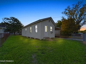 505 W Dale St in New Iberia, LA - Building Photo