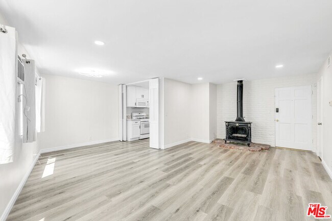 property at 10634 Holman Ave