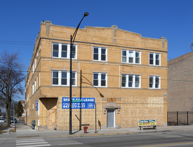 4056 W Division St in Chicago, IL - Building Photo - Building Photo