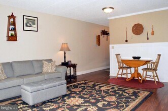 750 E Marshall St in West Chester, PA - Building Photo - Building Photo