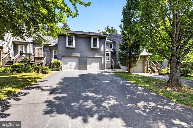 34 Chicopee Dr