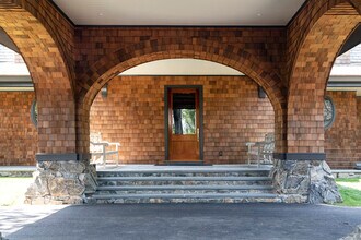 9 Arlington Ave in Kennebunkport, ME - Building Photo - Building Photo