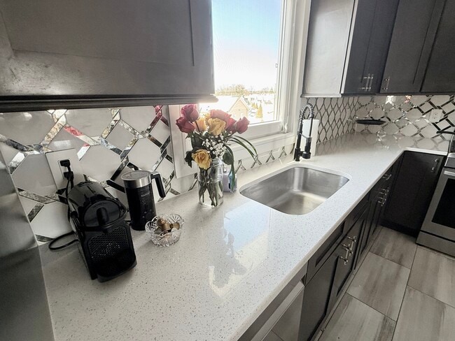 33 Willow Wood Ct, Unit 2, Unit 2