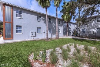 5901 S Dale Mabry Hwy in Tampa, FL - Building Photo - Building Photo