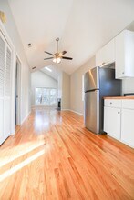 1812 W Thomas St-Unit -3 in Chicago, IL - Building Photo - Building Photo