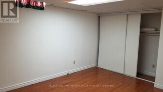 100 Harness Cir in Markham, ON - Building Photo