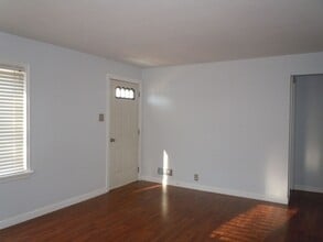 834 Victory Dr in Collinsville, IL - Building Photo - Building Photo