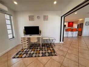 1472 Polk St in Hollywood, FL - Building Photo - Building Photo