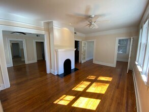 542 E 49th St in Savannah, GA - Building Photo - Building Photo