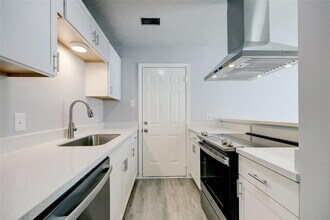 31 N Wavy Oak Cir in Spring, TX - Building Photo - Building Photo
