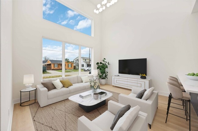 property at 422 E 41st St