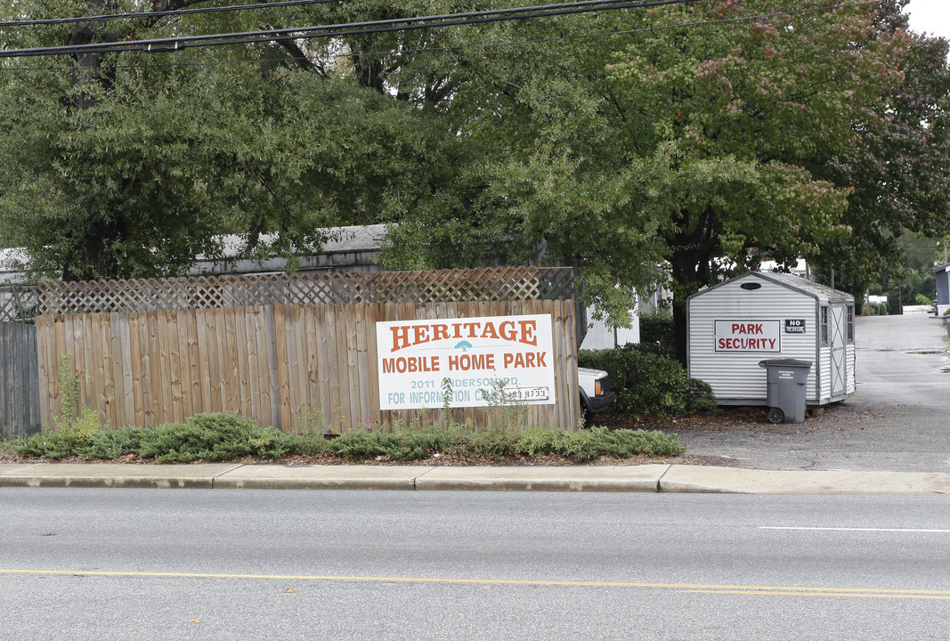 Heritage Mobile Home Park in Greenville, SC - Foto de edificio