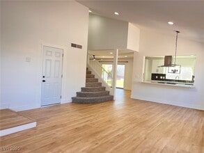 730 Arrowhead Trail in Henderson, NV - Building Photo - Building Photo