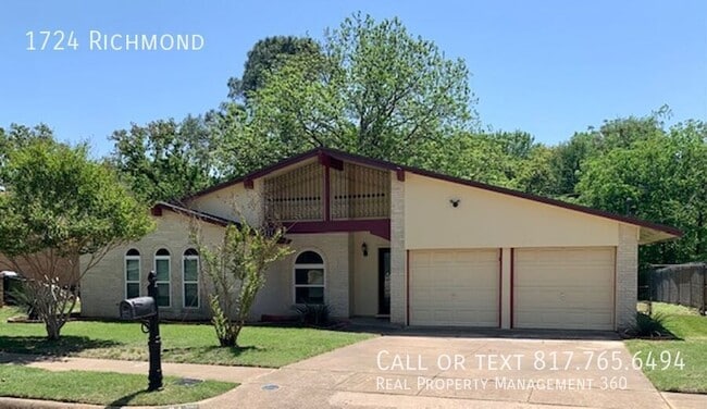 property at 1724 Richmond Dr