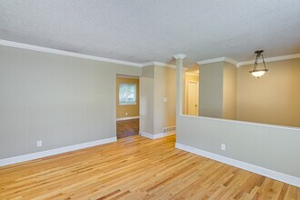 2135 Winewood Ave in Ann Arbor, MI - Building Photo - Building Photo